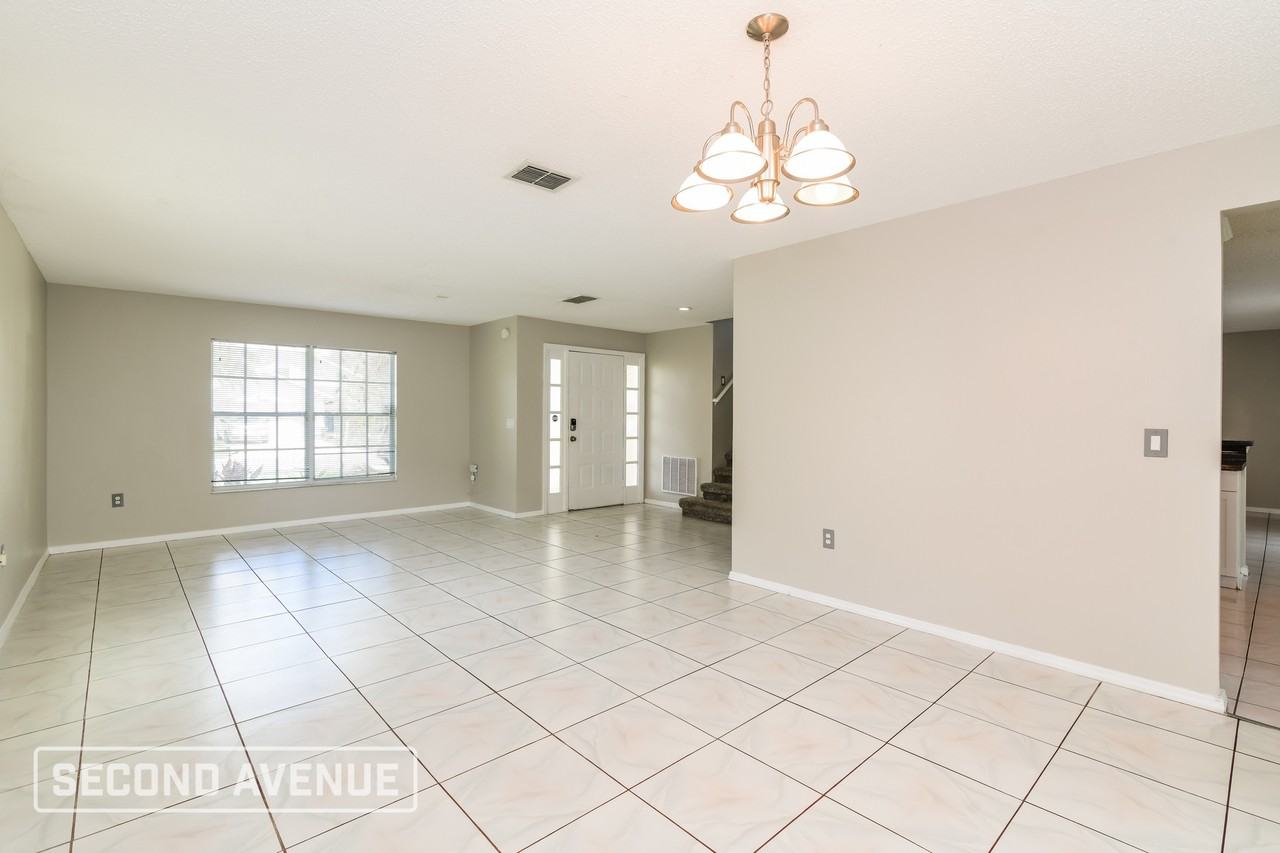 2216 Wyndam Way - Photo 5 of 27