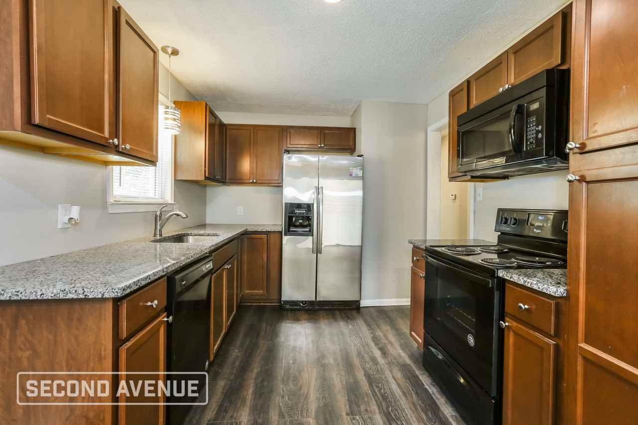 205 E Chaney Haskell St - Photo 2 of 27