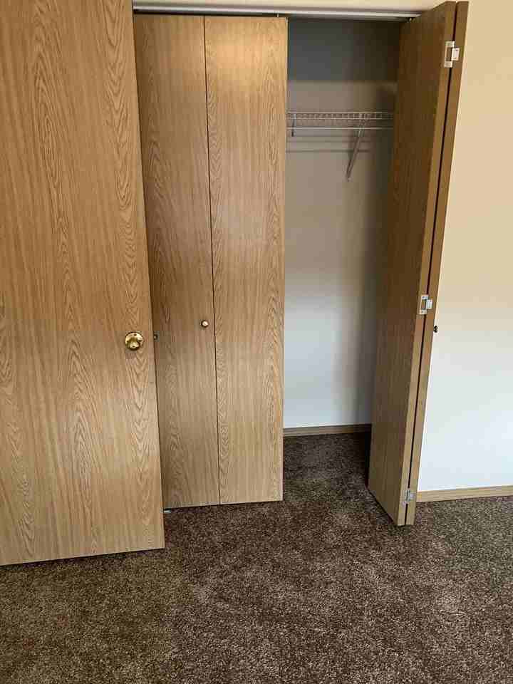 Appleway & Rosewood Apartments - Photo 7 of 10