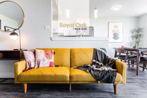 featured image of 1126 Adelaide St N