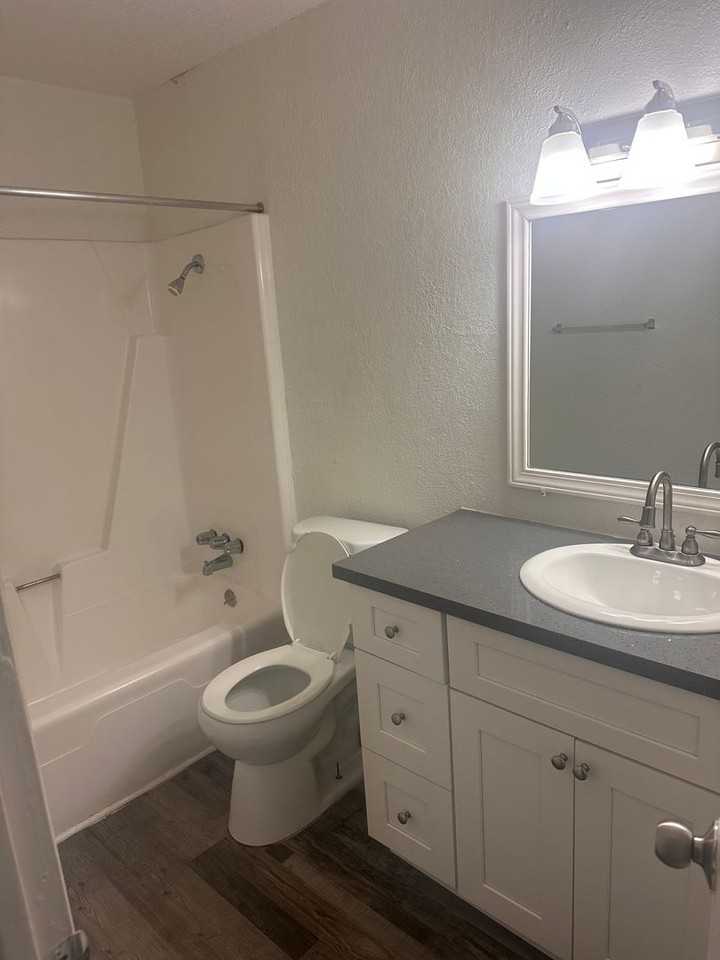 710 N 46th St - Photo 2 of 50