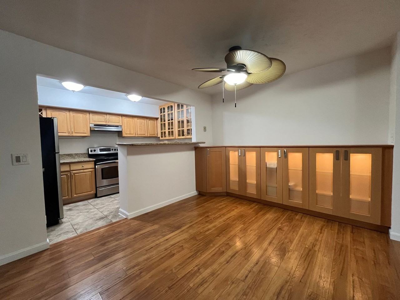 2604 Torrey Pines Rd - Photo 3 of 21