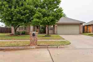 featured image of 605 Eastview Dr