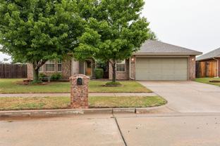 605 Eastview Dr - Photo 1 of 1