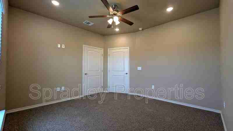 1075 Hibiscus Unit B - Photo 5 of 7