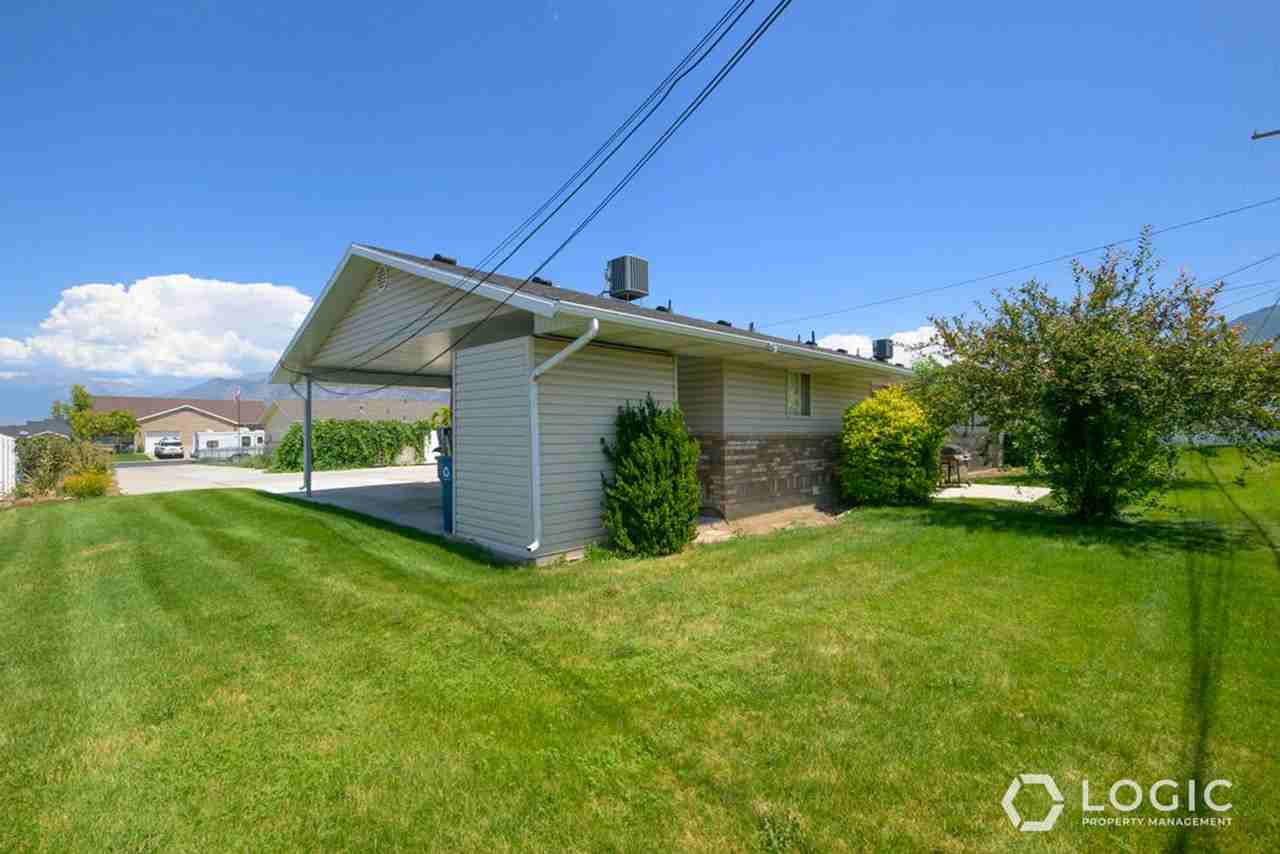 934 & 936 East 500 North - Photo 3 of 19