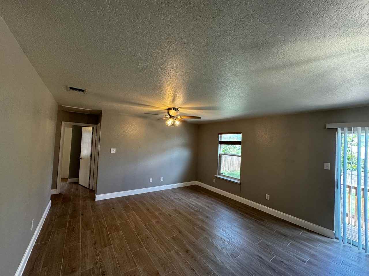 9016 Dublin Grn - Photo 7 of 29