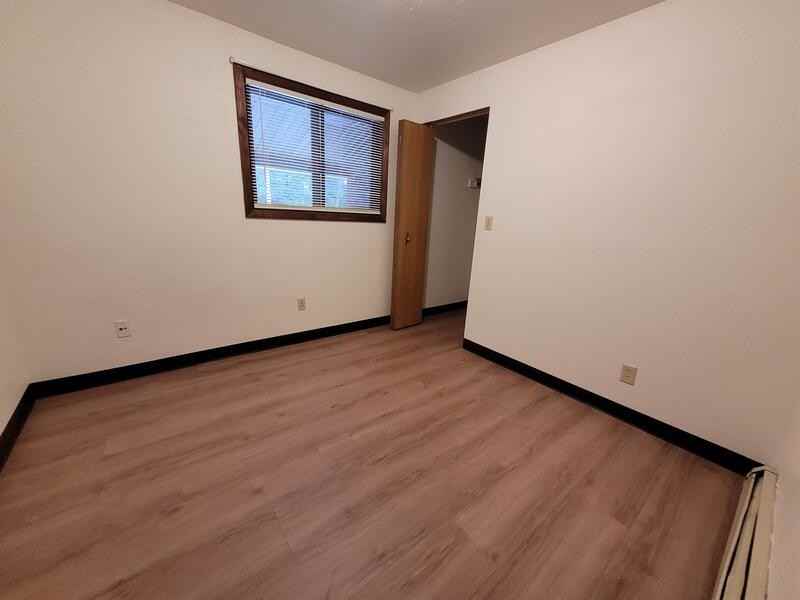 516 Baird Creek Rd - Photo 6 of 8