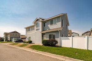 featured image of 7804 N Leverett Ct