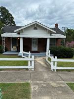 featured image of 2339 Schaul St