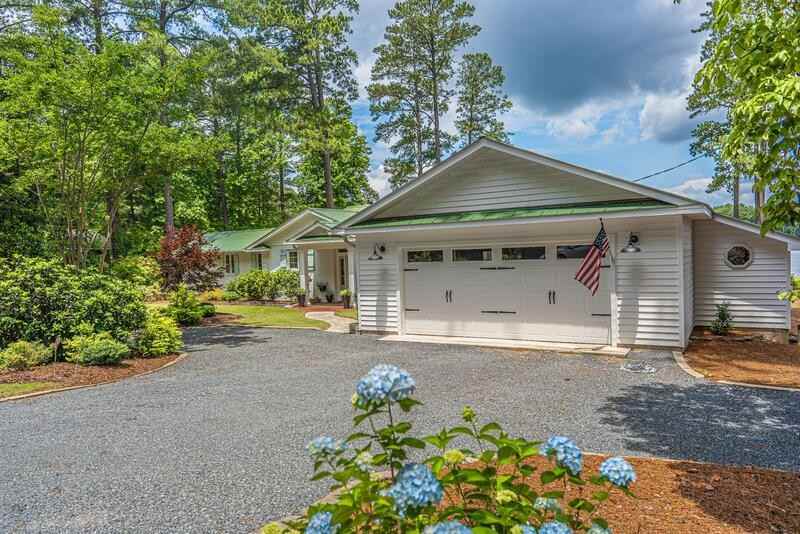 28 S Lakeshore Dr - Photo 2 of 49