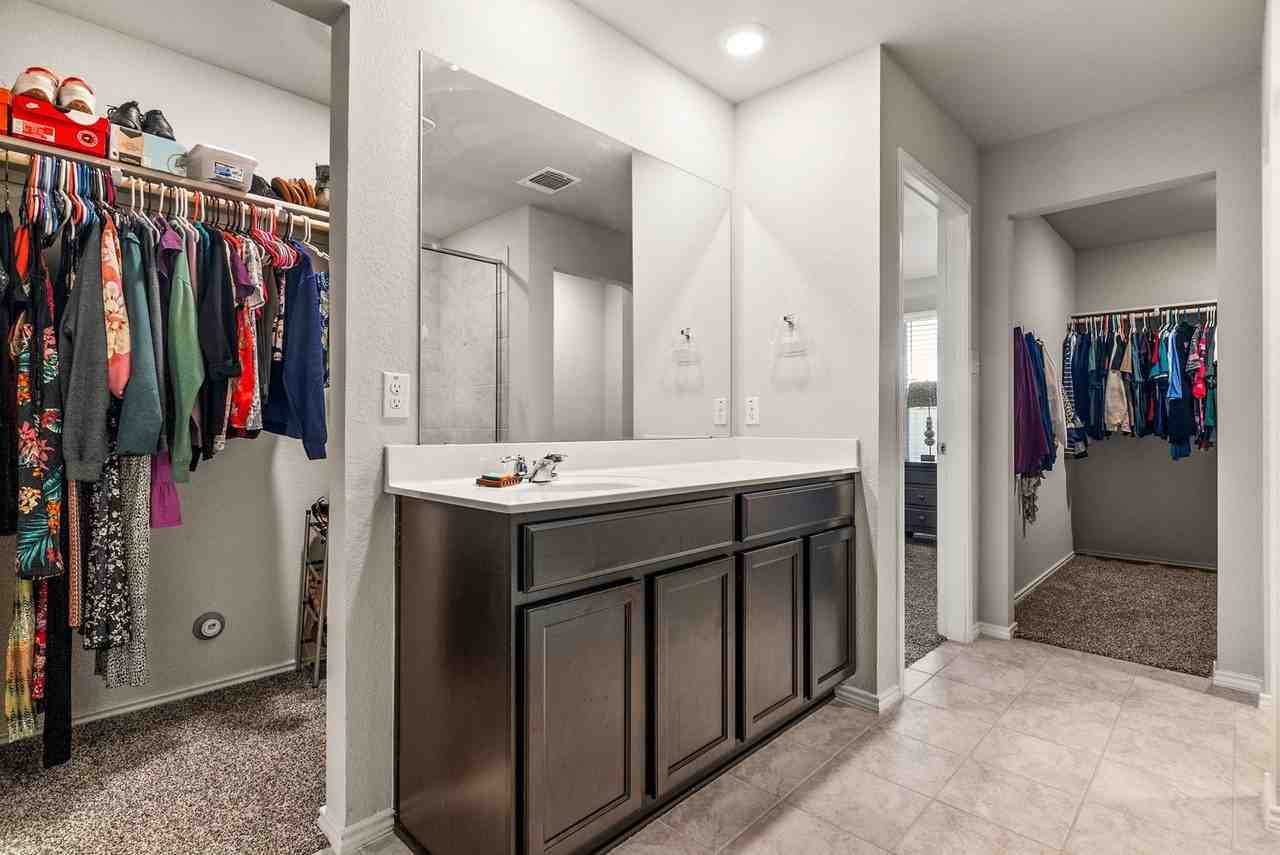 3600 Fountain View Dr - Photo 2 of 15
