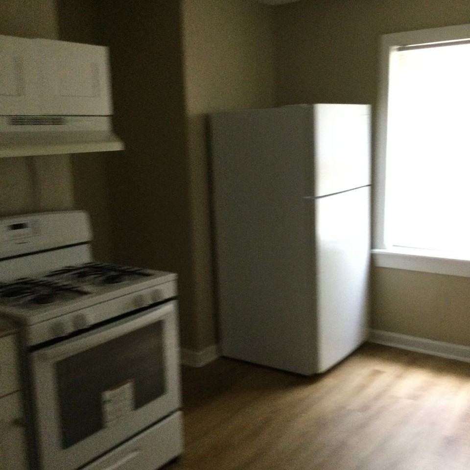 201 W Fairchild Dr - Photo 4 of 5