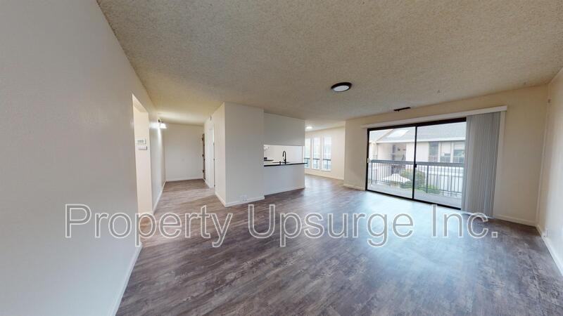 905 Lakeside Dr #4 - Photo 5 of 18