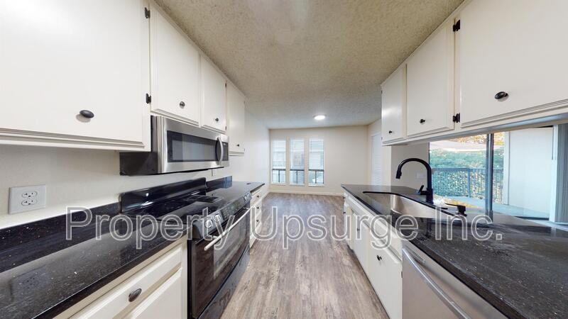 905 Lakeside Dr #4 - Photo 3 of 18