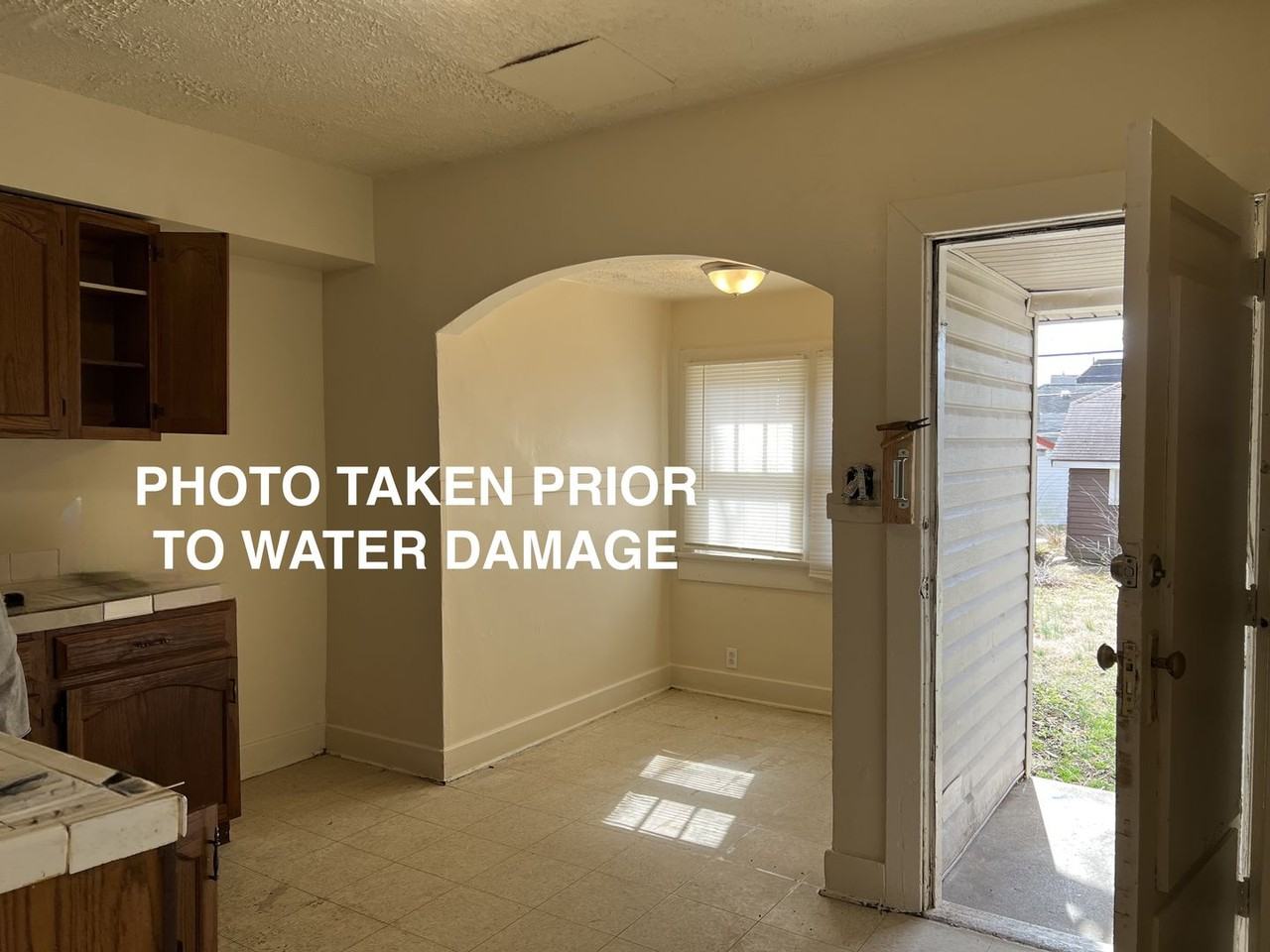 724 W Fairview Ave - Photo 5 of 20