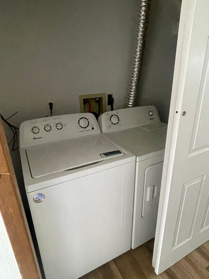 3116 18th Ave W - Photo 3 of 6