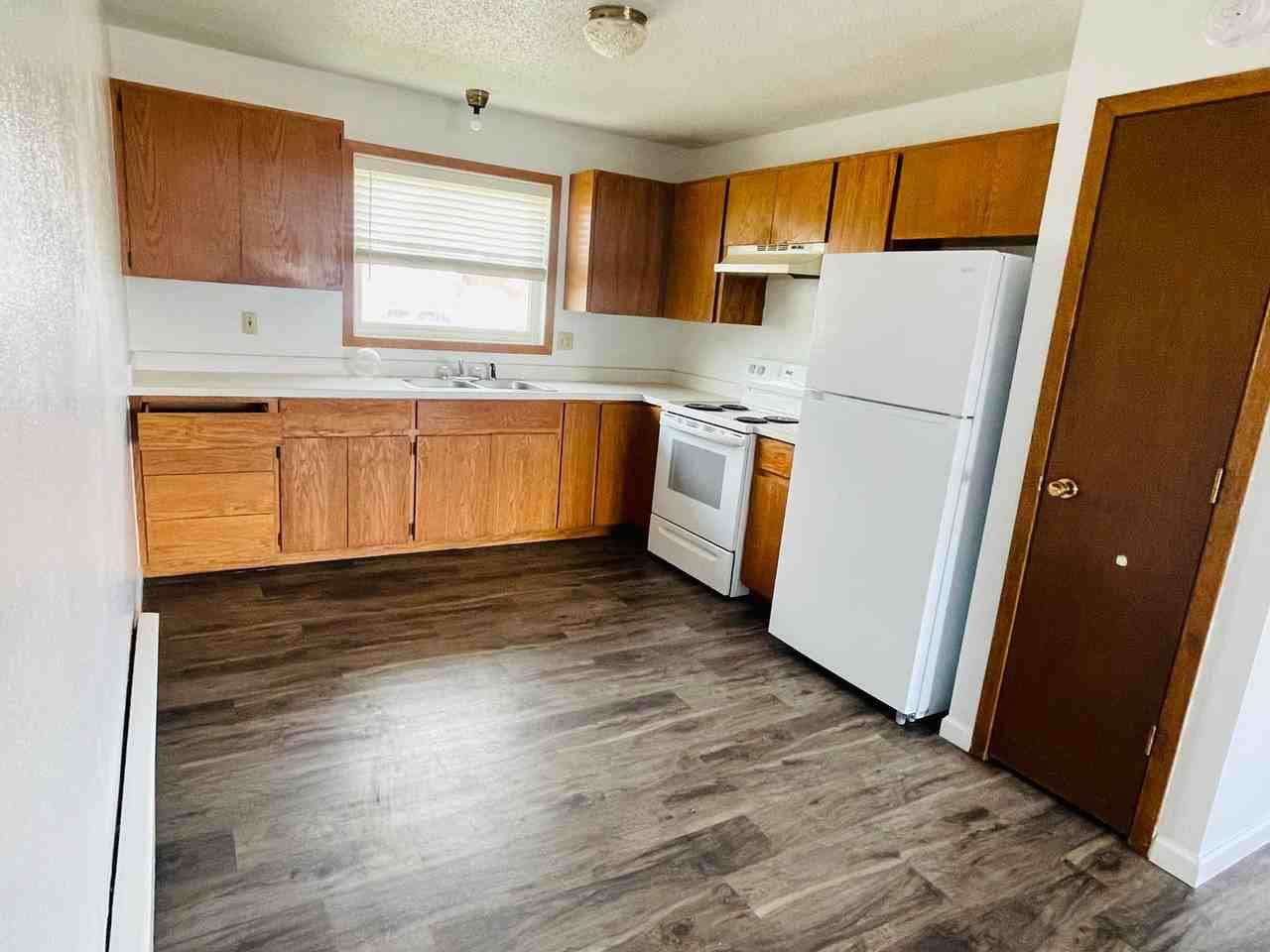 3112 18th Ave W - Photo 2 of 6