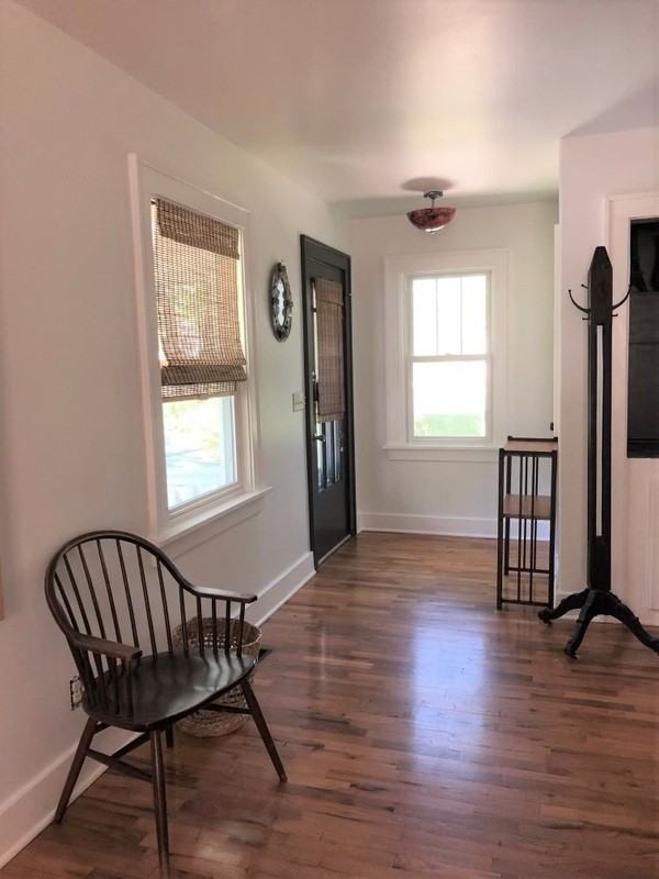 215 E 18th St - Photo 3 of 18