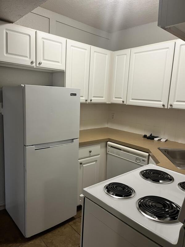 1403 Tennessee St - Photo 6 of 17