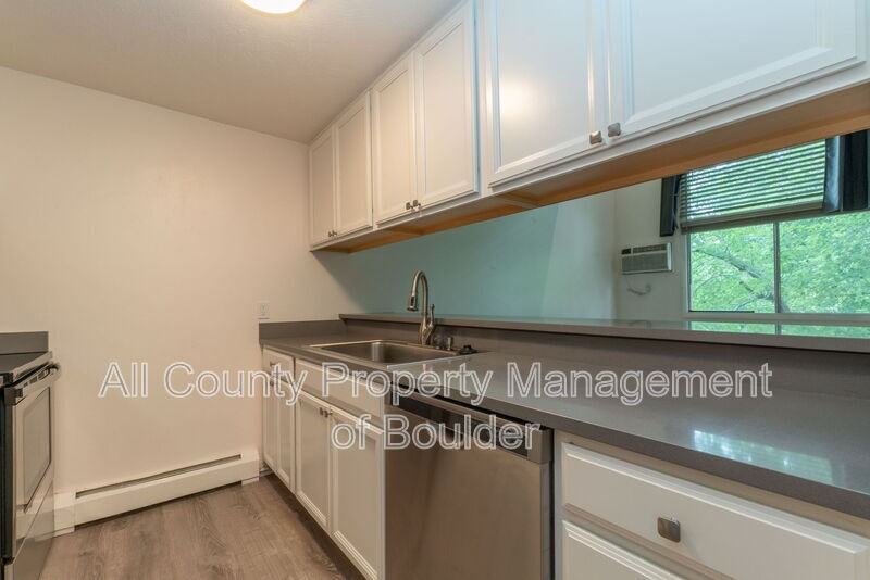 1842 Canyon Blvd #205 - Photo 3 of 13