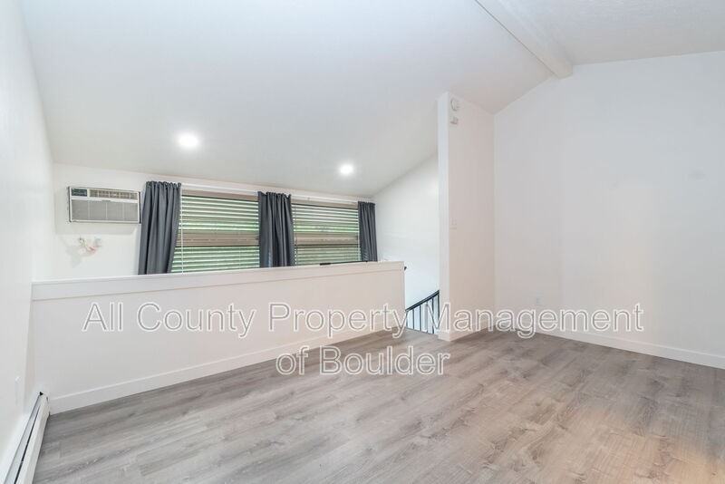 1842 Canyon Blvd #205 - Photo 6 of 13