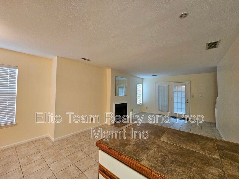 802 Selwyn Oaks Ct Apt A - Photo 6 of 14