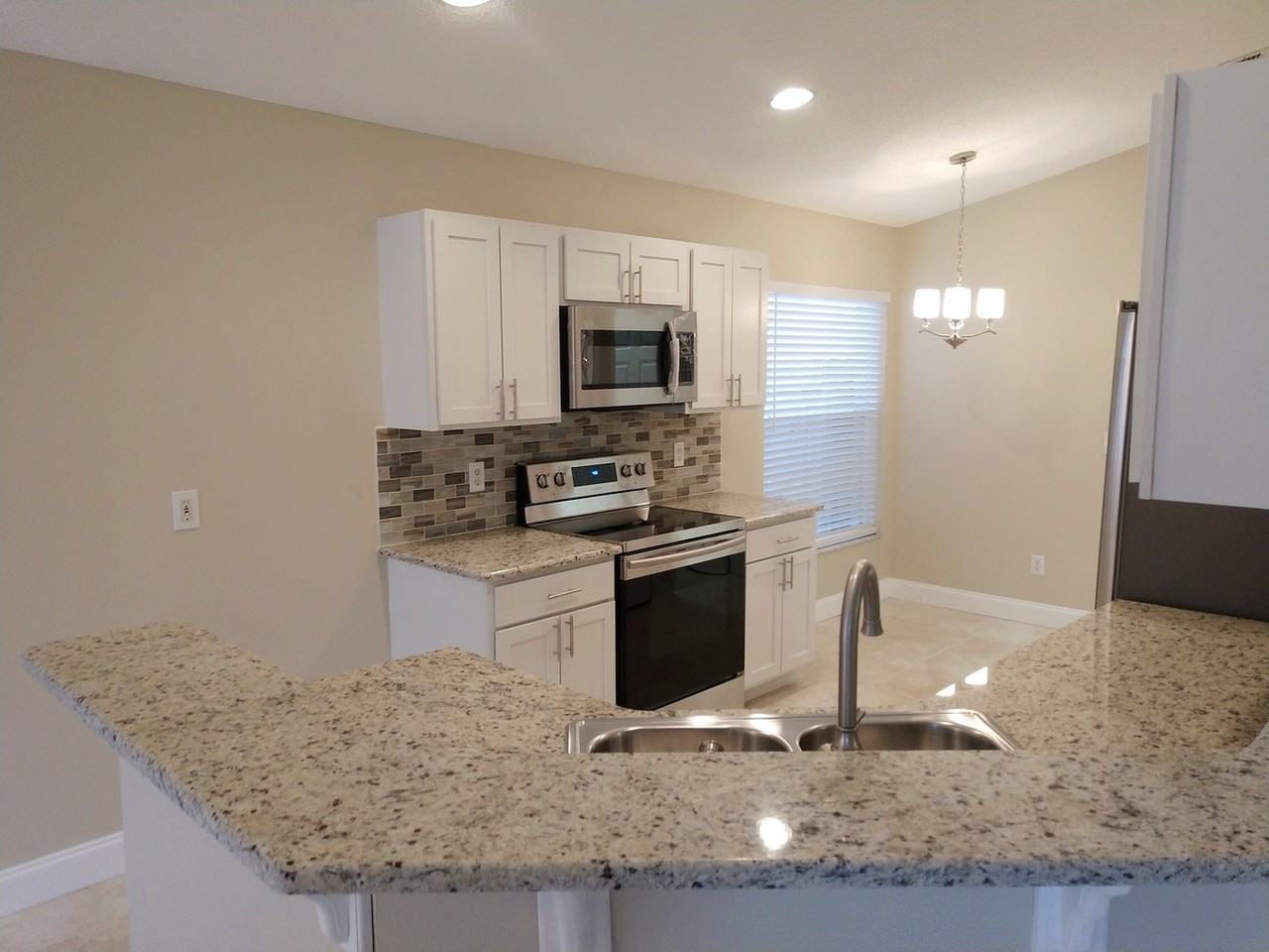 141 Morning Glory Dr - Photo 6 of 15
