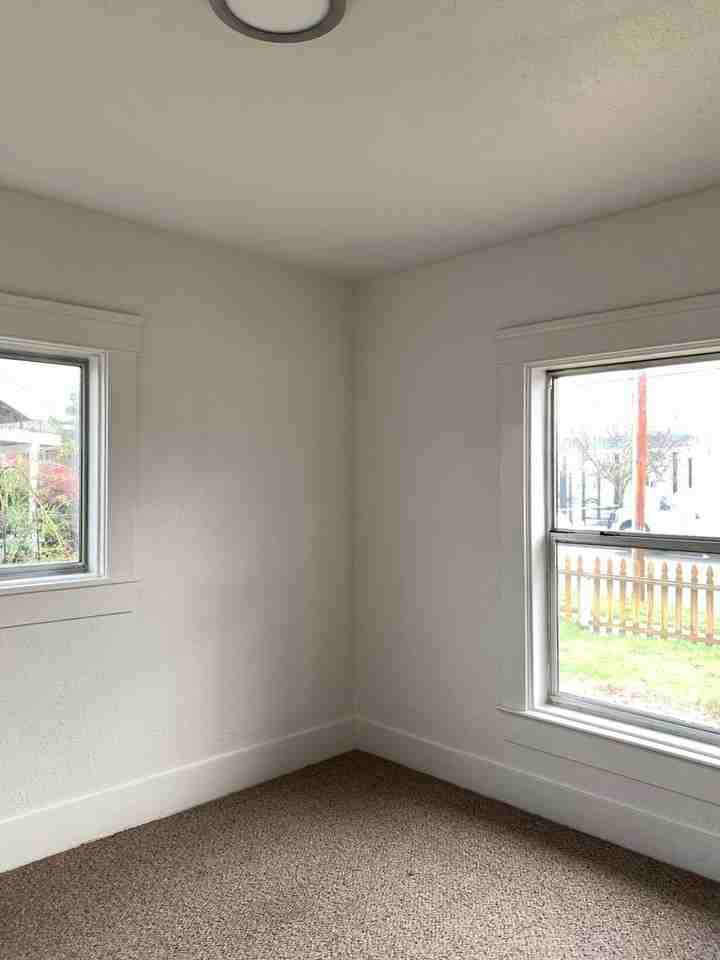 310 310 & 314 SW 4th Street - Photo 2 of 6