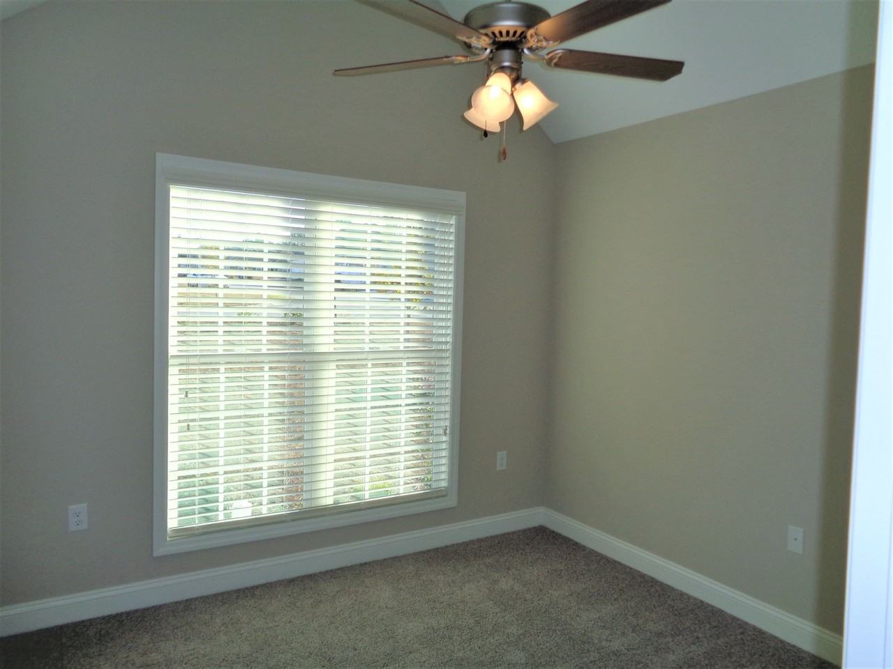 4320 Summer Hill Pl - Photo 3 of 22
