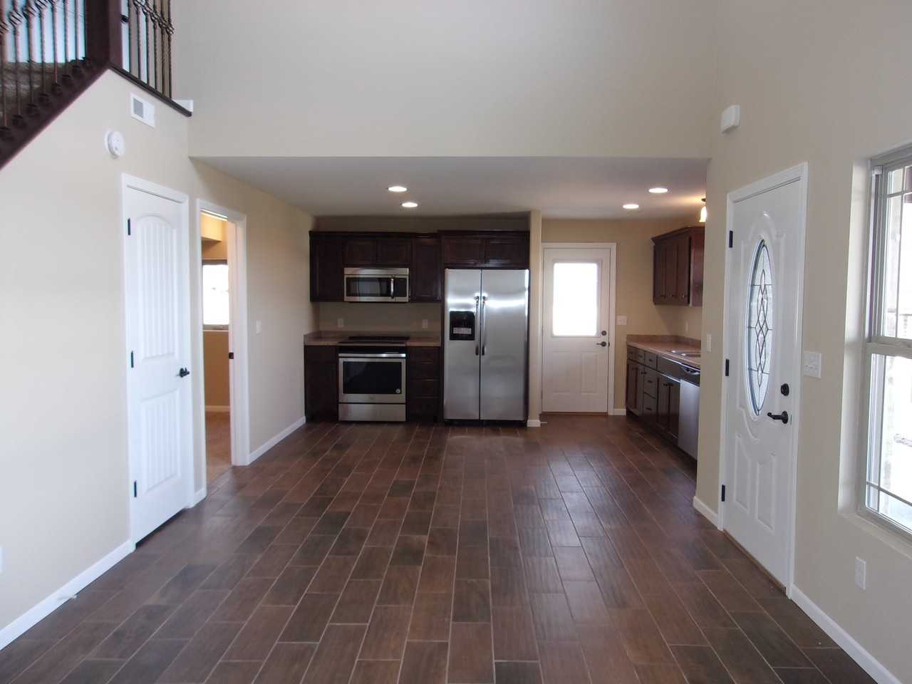 4067 Westminister Dr - Photo 3 of 26