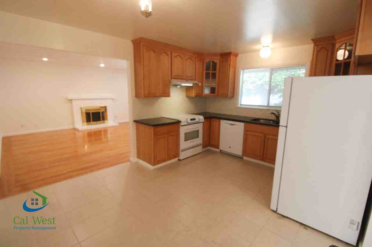 126 Calado Ave - Photo 7 of 26