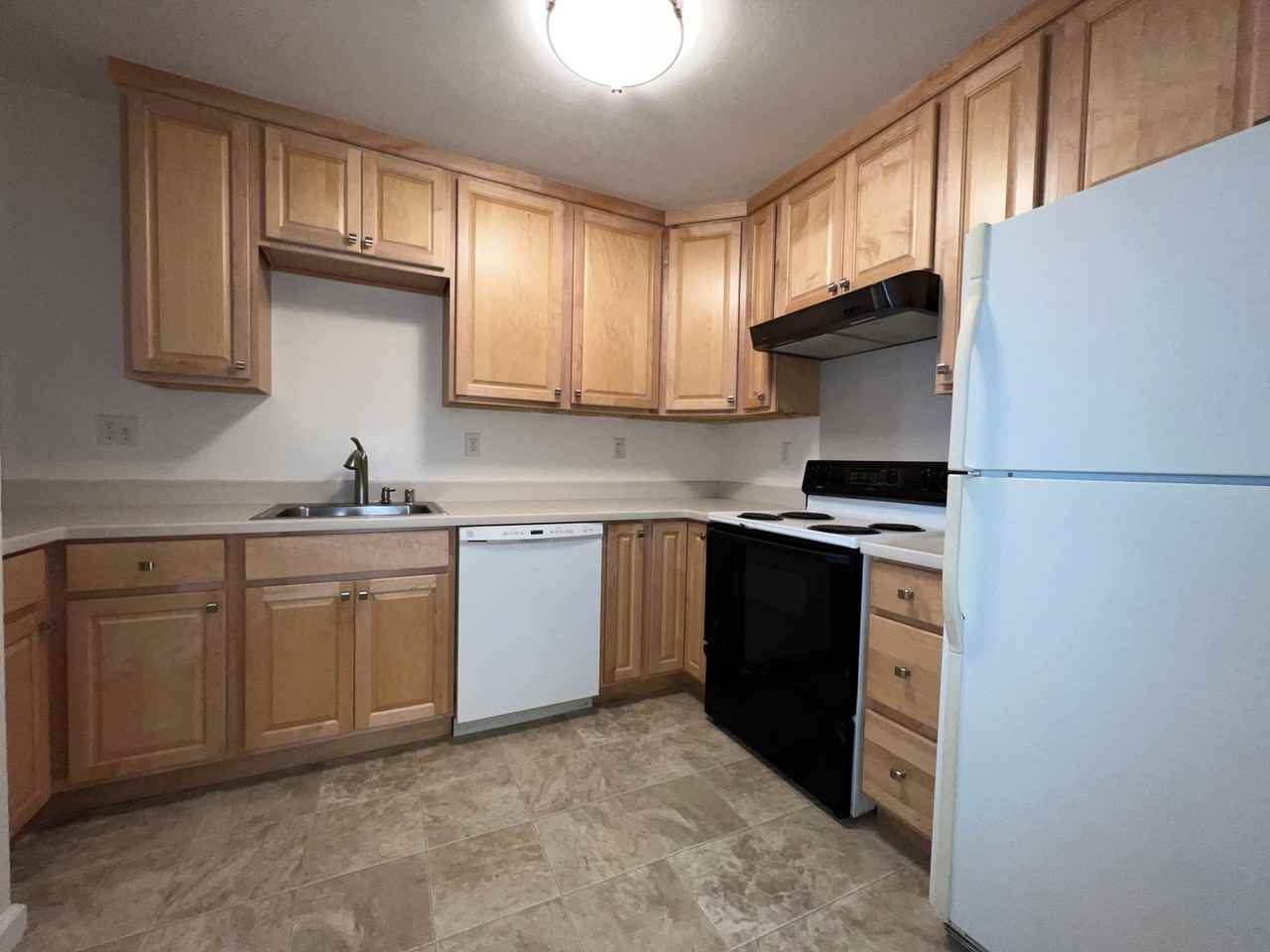 1055 N Capitol Ave #107 - Photo 3 of 15