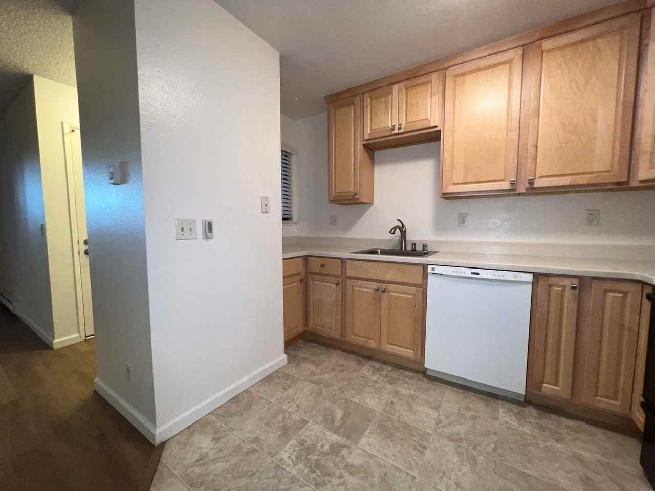 1055 N Capitol Ave #107 - Photo 5 of 15