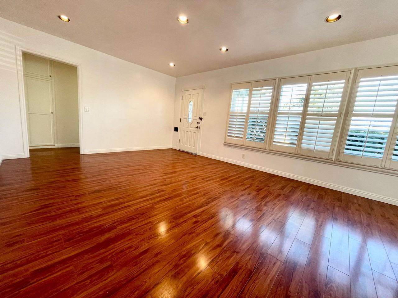 2617 Delco Ave - Photo 3 of 16