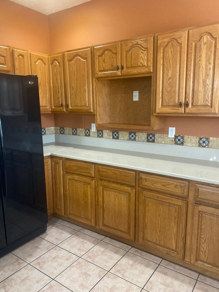 6045 Matamoros Rd Ne - Photo 4 of 17