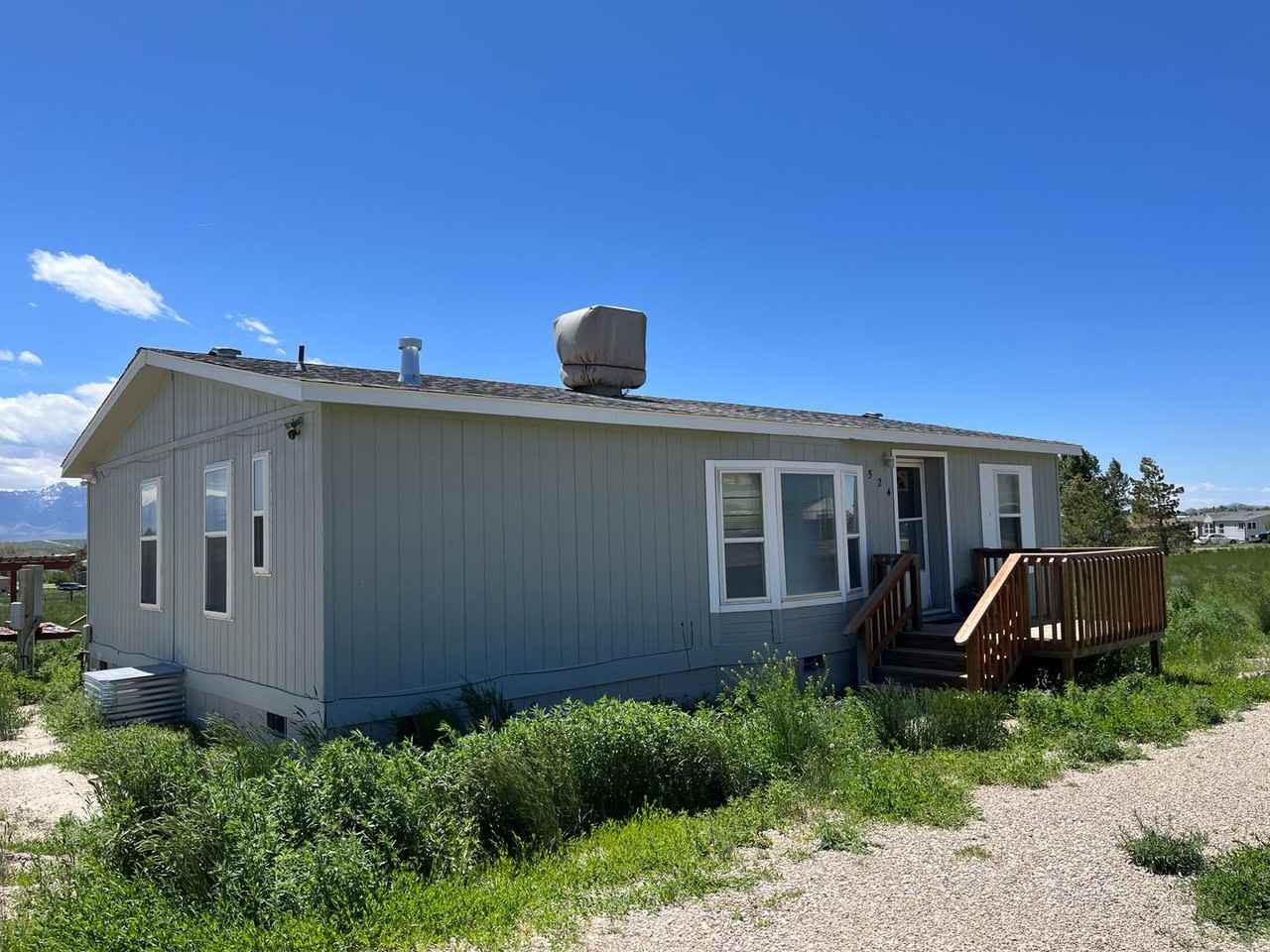 524 Tiffany Dr - Photo 2 of 2