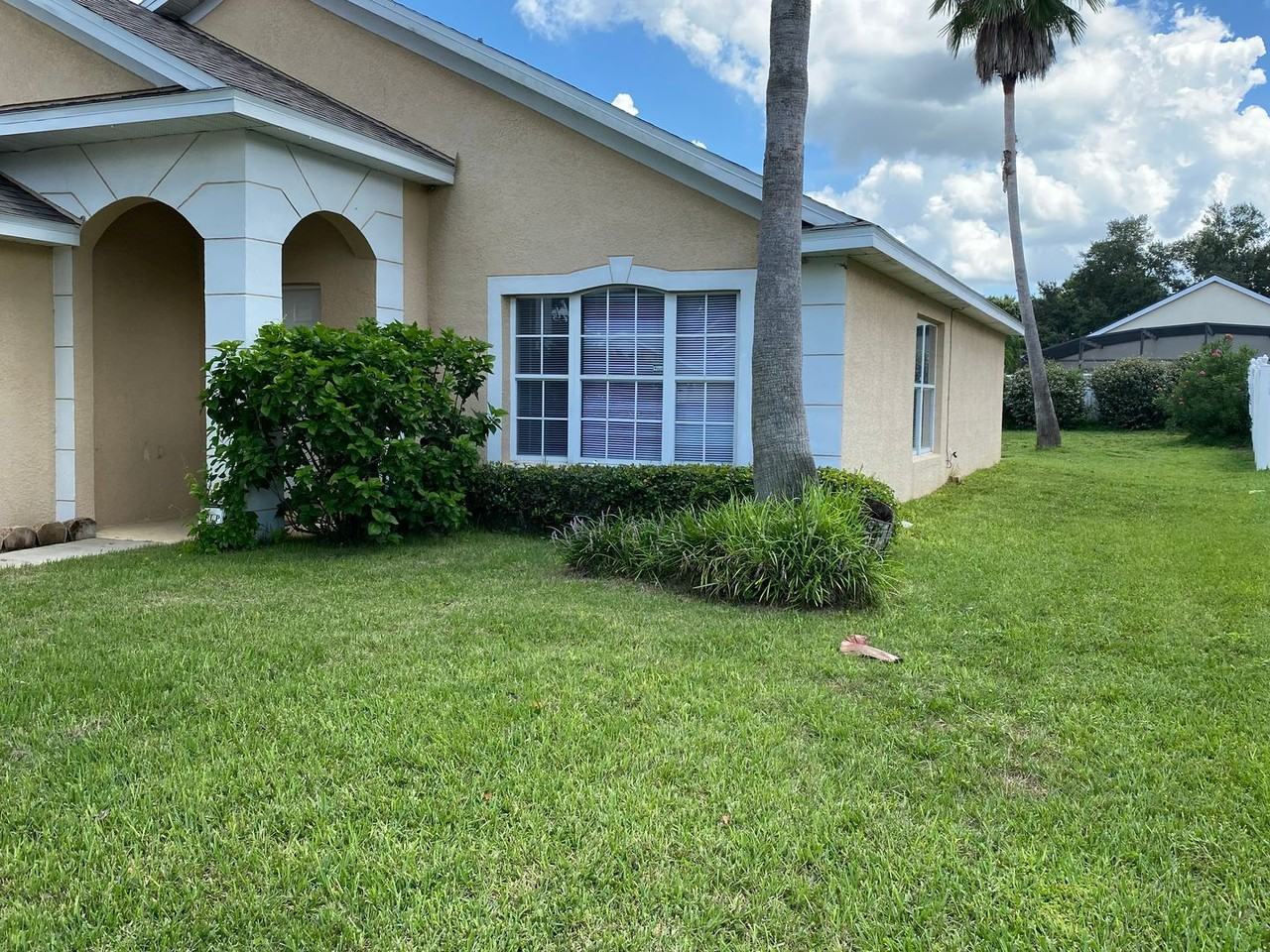 15718 Bay Vista Dr - Photo 3 of 24