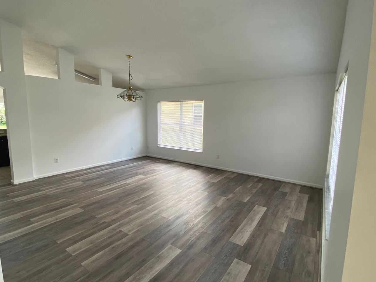 15718 Bay Vista Dr - Photo 6 of 24
