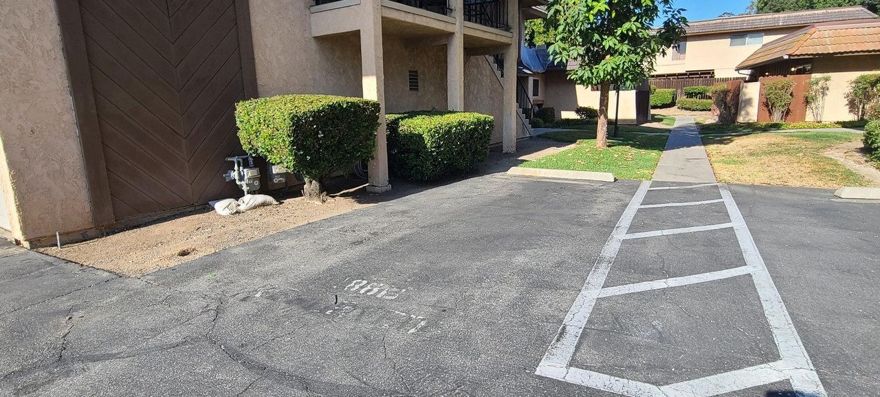 1188 Las Lomas Dr #B - Photo 2 of 24