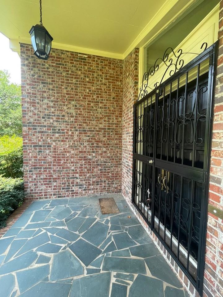 138 138 Cashmere Drive LEASE ONLY - Photo 3 of 24