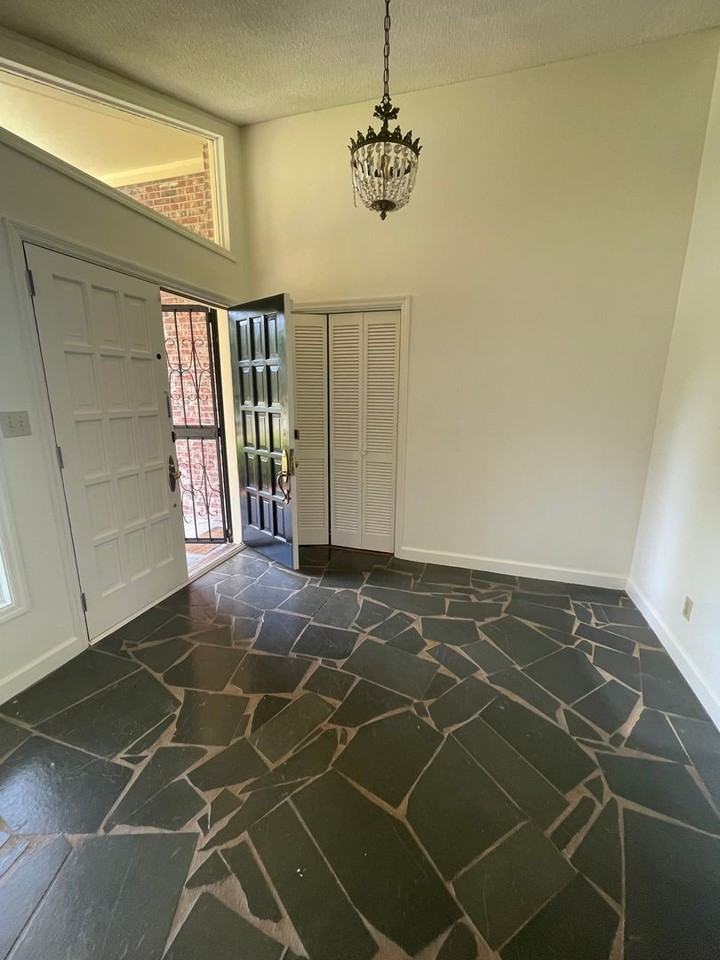 138 138 Cashmere Drive LEASE ONLY - Photo 4 of 24