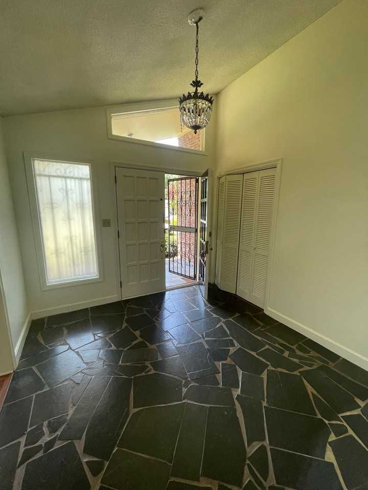 138 138 Cashmere Drive LEASE ONLY - Photo 5 of 24