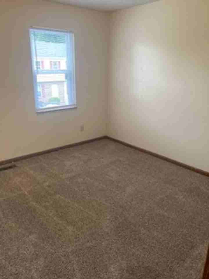 1114 Park St - Photo 3 of 14