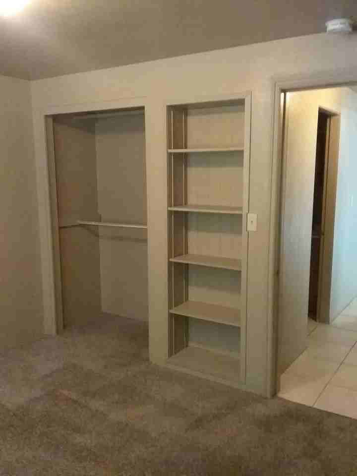 519 N Blue St - Photo 2 of 13