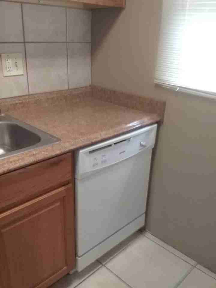 519 N Blue St - Photo 5 of 13