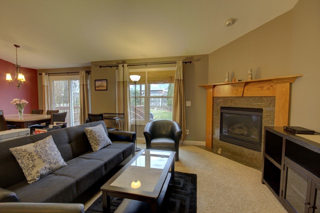 2215 W 59th St - Photo 2 of 24