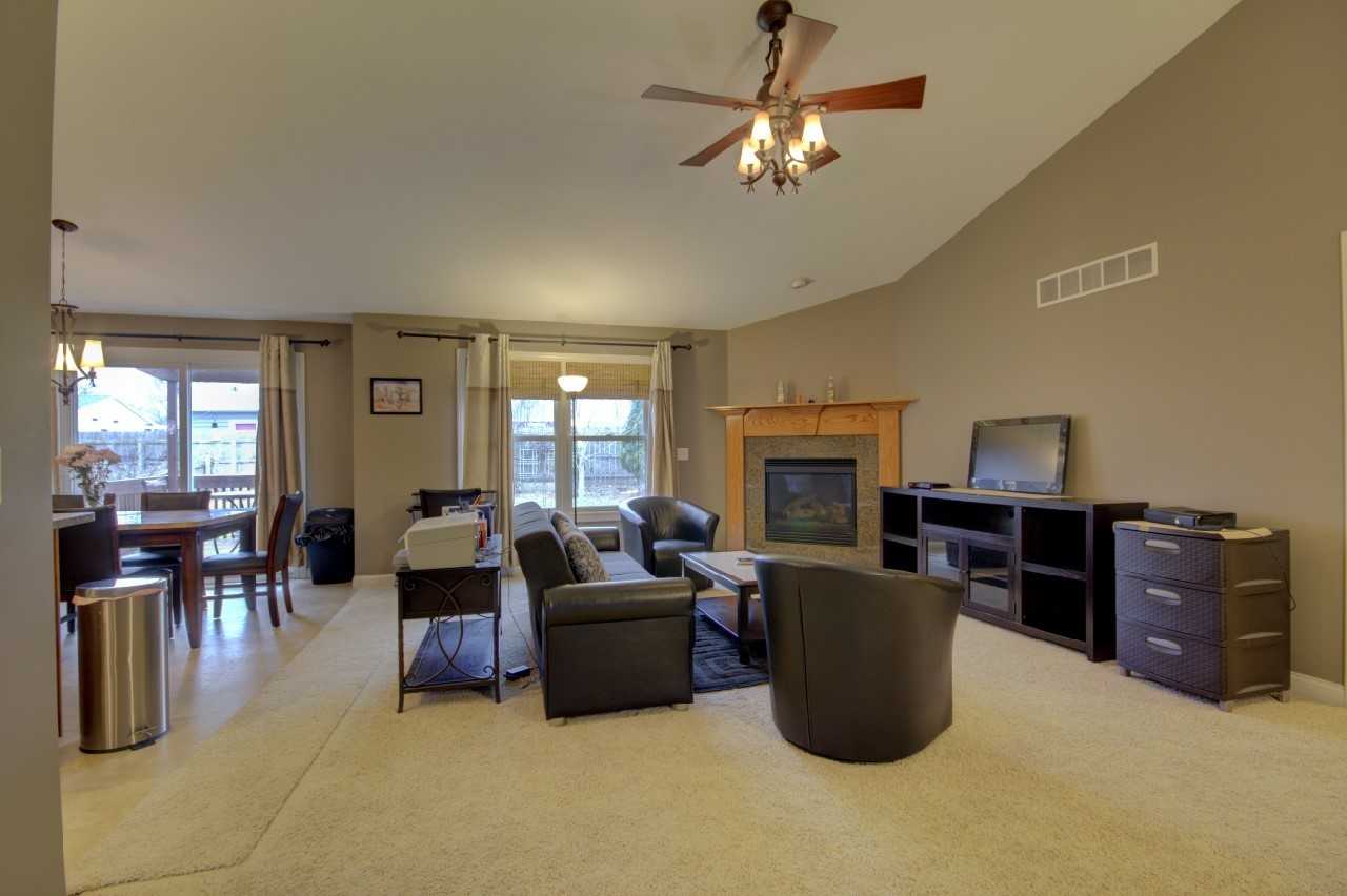 2215 W 59th St - Photo 3 of 24
