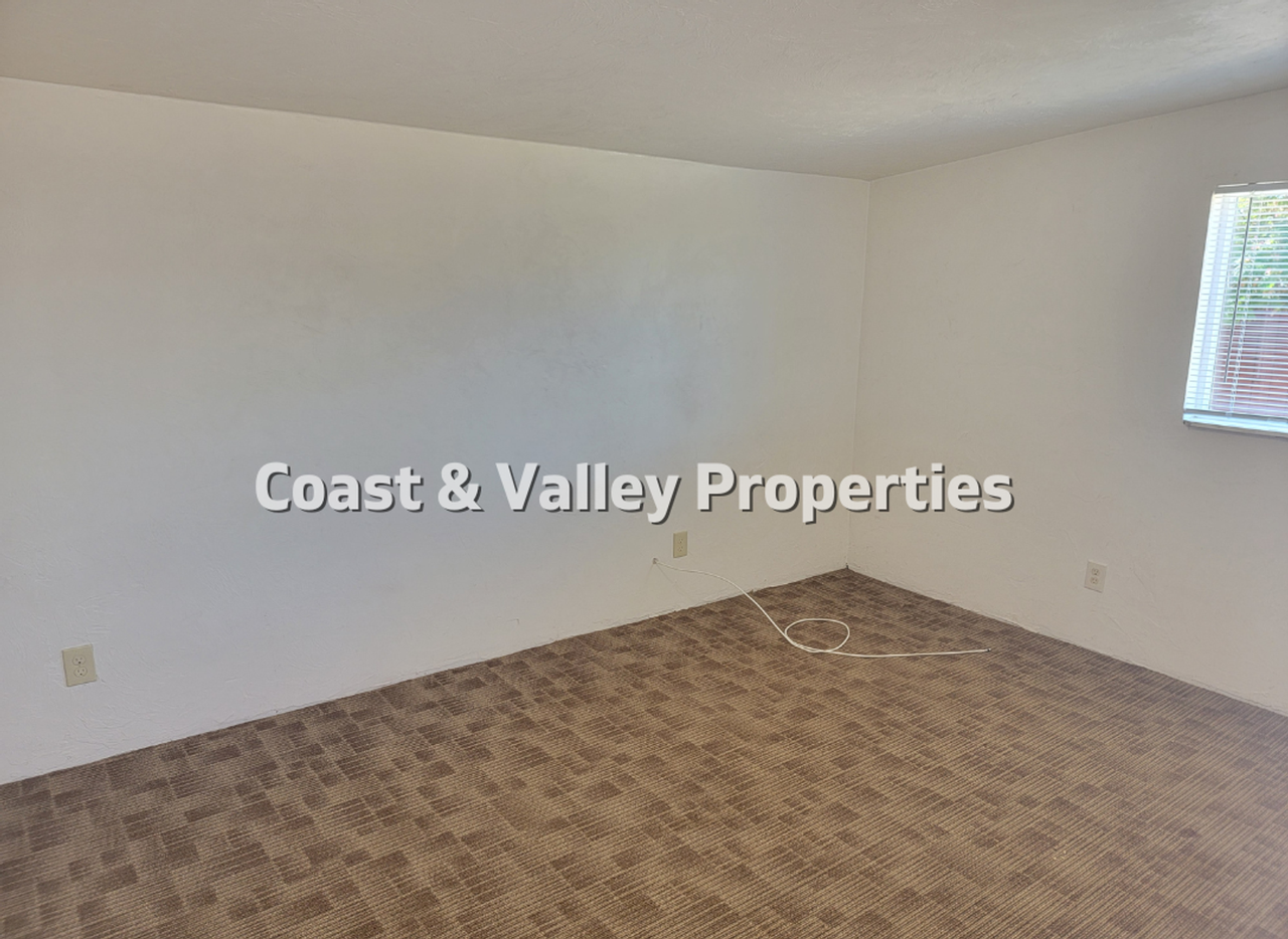 360 Bridgevale Road & 410 Bridge Road, Hollister, CA 95023 - Photo 3 of 7