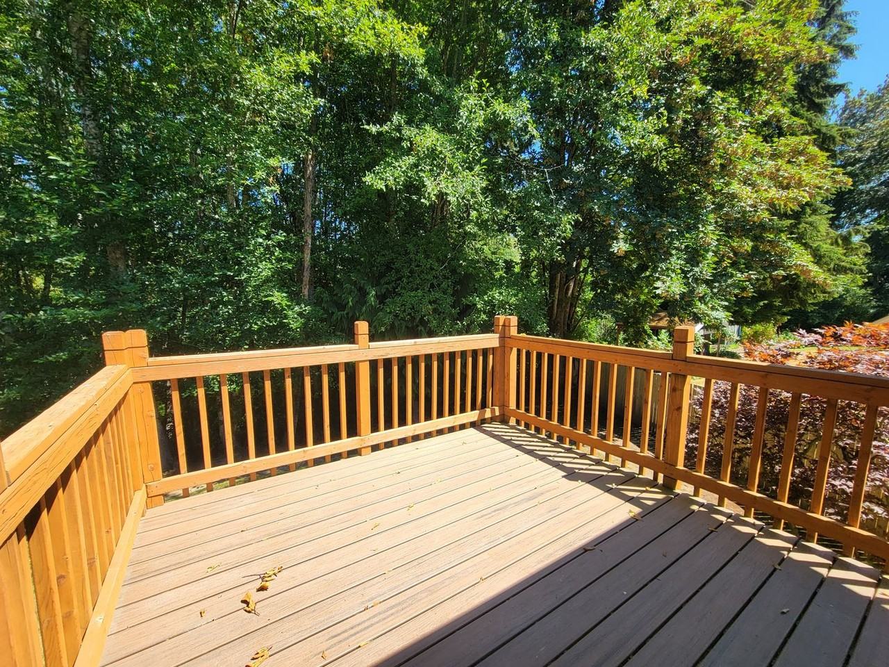 1276 Ne Magnum Ct - Photo 5 of 23